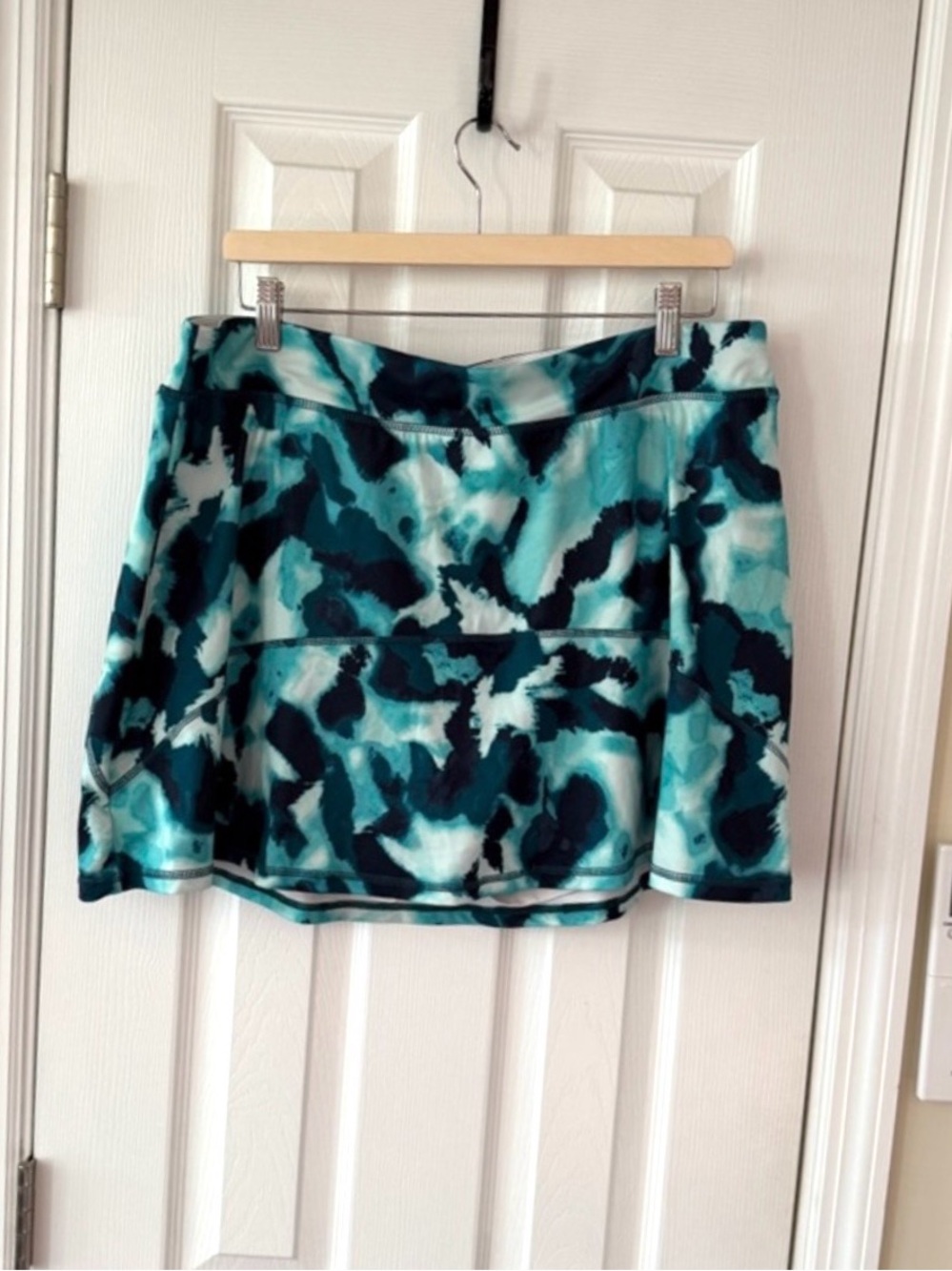 Xersion XXL Teal Blue Abstract Print Athletic Skort Built In Shorts